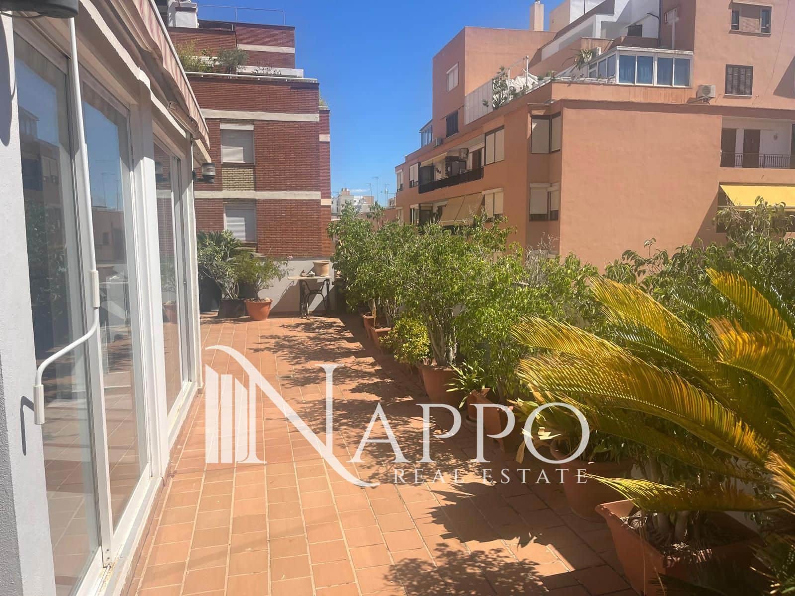 2 bedroom Penthouse for rent in Palma de Mallorca with garage - € 1,870 (Ref: 9601519)