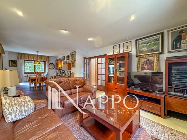 6 soverom Villa til salgs i Palma de Mallorca med garasje - € 1 200 000 (Ref: 9602421)