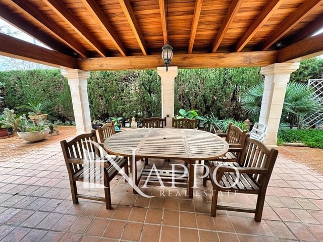 6 soverom Villa til salgs i Palma de Mallorca med garasje - € 1 200 000 (Ref: 9602421)