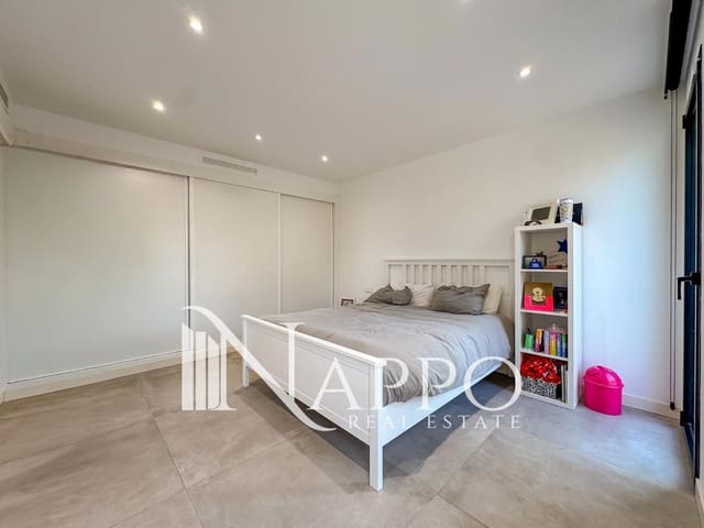 4 bedroom Townhouse for rent in Sa Rapita / La Rapita, Campos with pool garage - € 2,100 (Ref: 9603593)