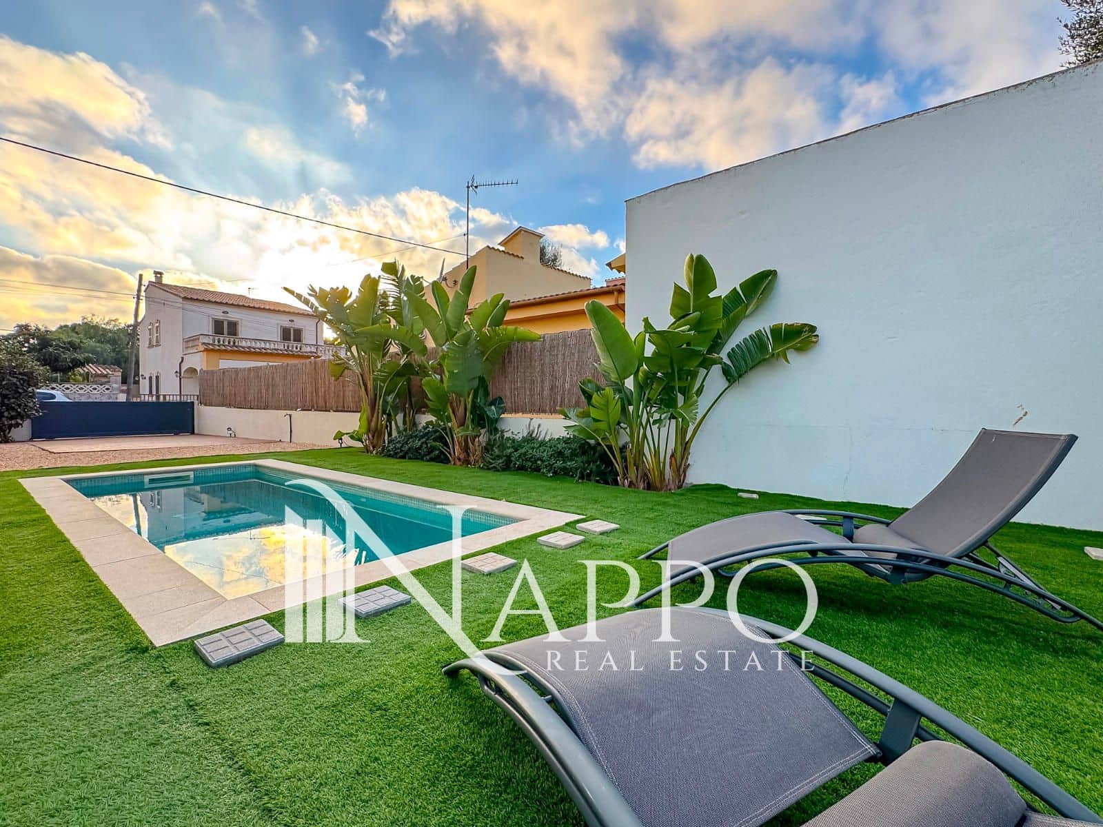 4 bedroom Townhouse for rent in Sa Rapita / La Rapita with pool garage - € 2,100 (Ref: 9603593)