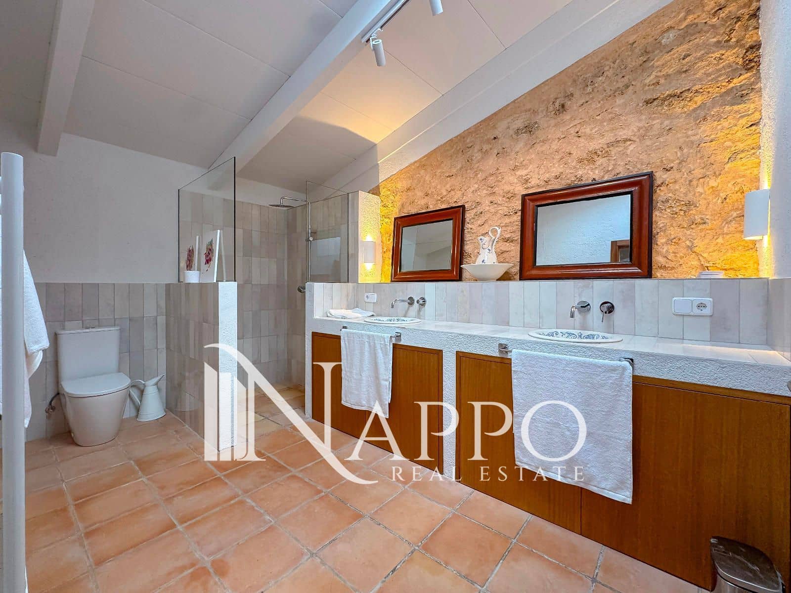 4 bedroom Villa for rent in Sencelles with pool garage - € 3,000 (Ref: 9603595)