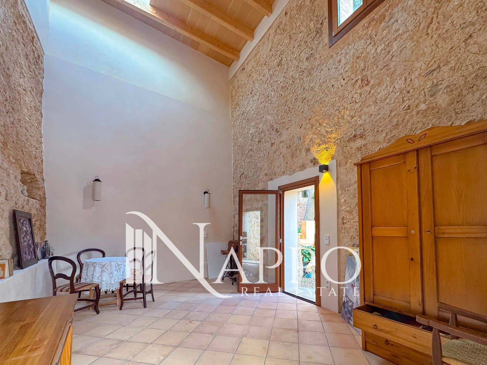 4 bedroom Villa for rent in Sencelles with pool garage - € 3,000 (Ref: 9603595)