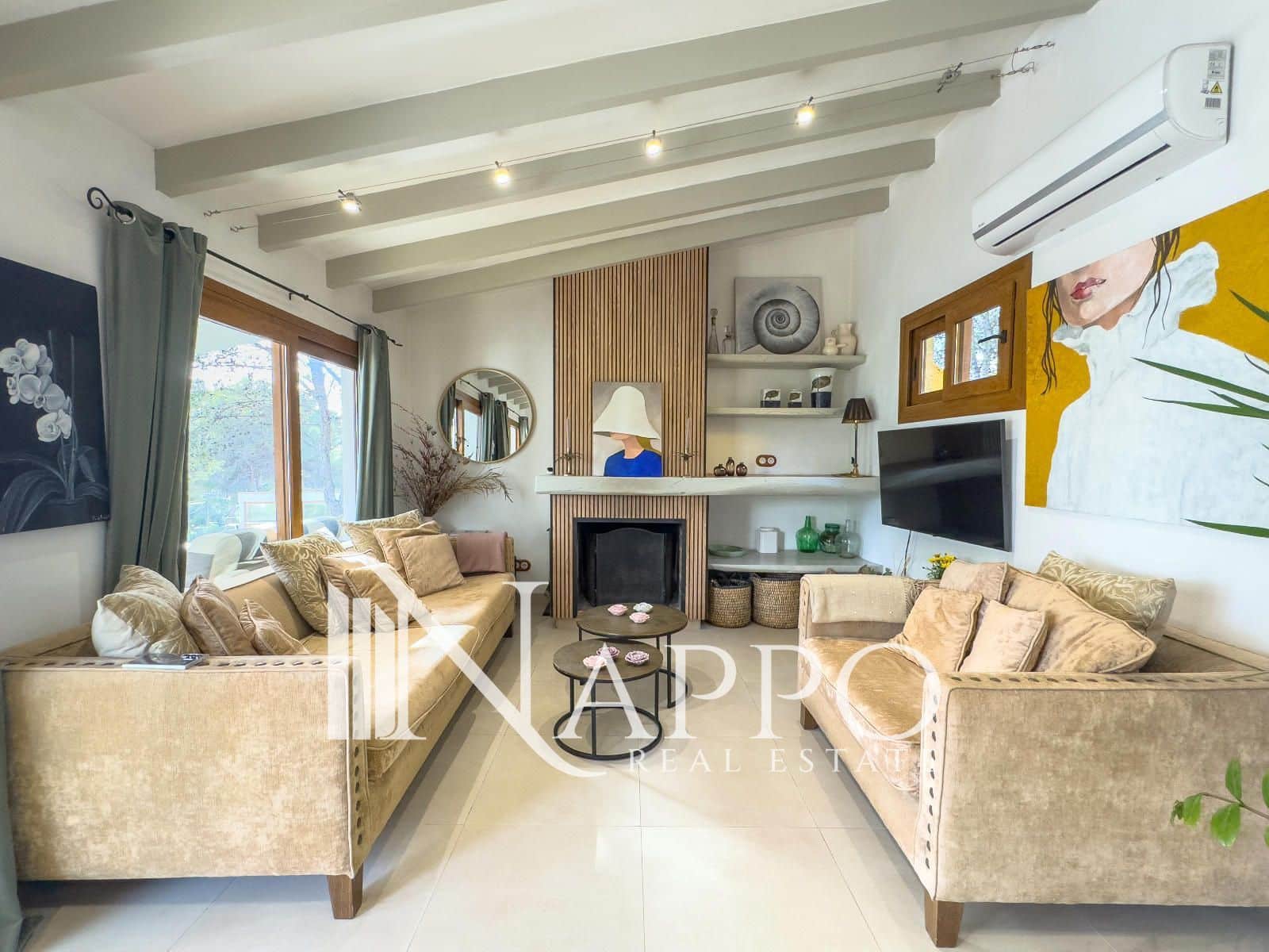 4 quarto Moradia para arrendar em Costa de la Calma - 4 500 € (Ref: 9605413)