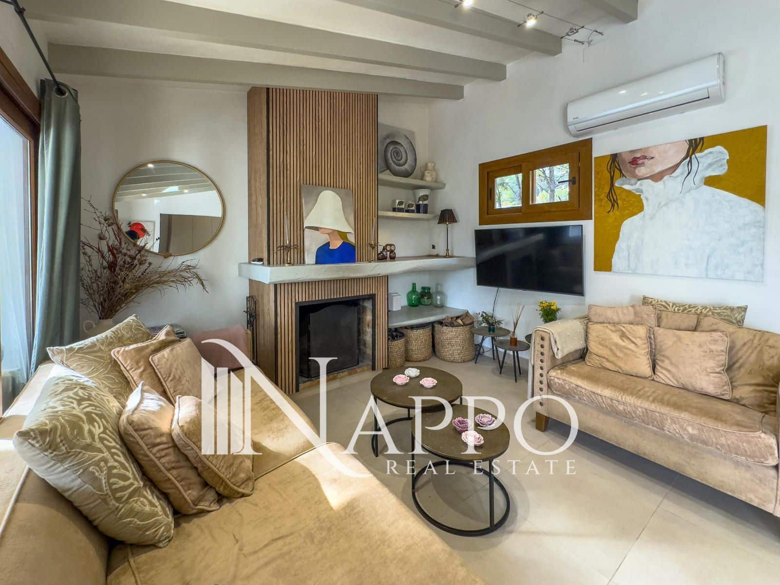 4 quarto Moradia para arrendar em Costa de la Calma - 4 500 € (Ref: 9605413)