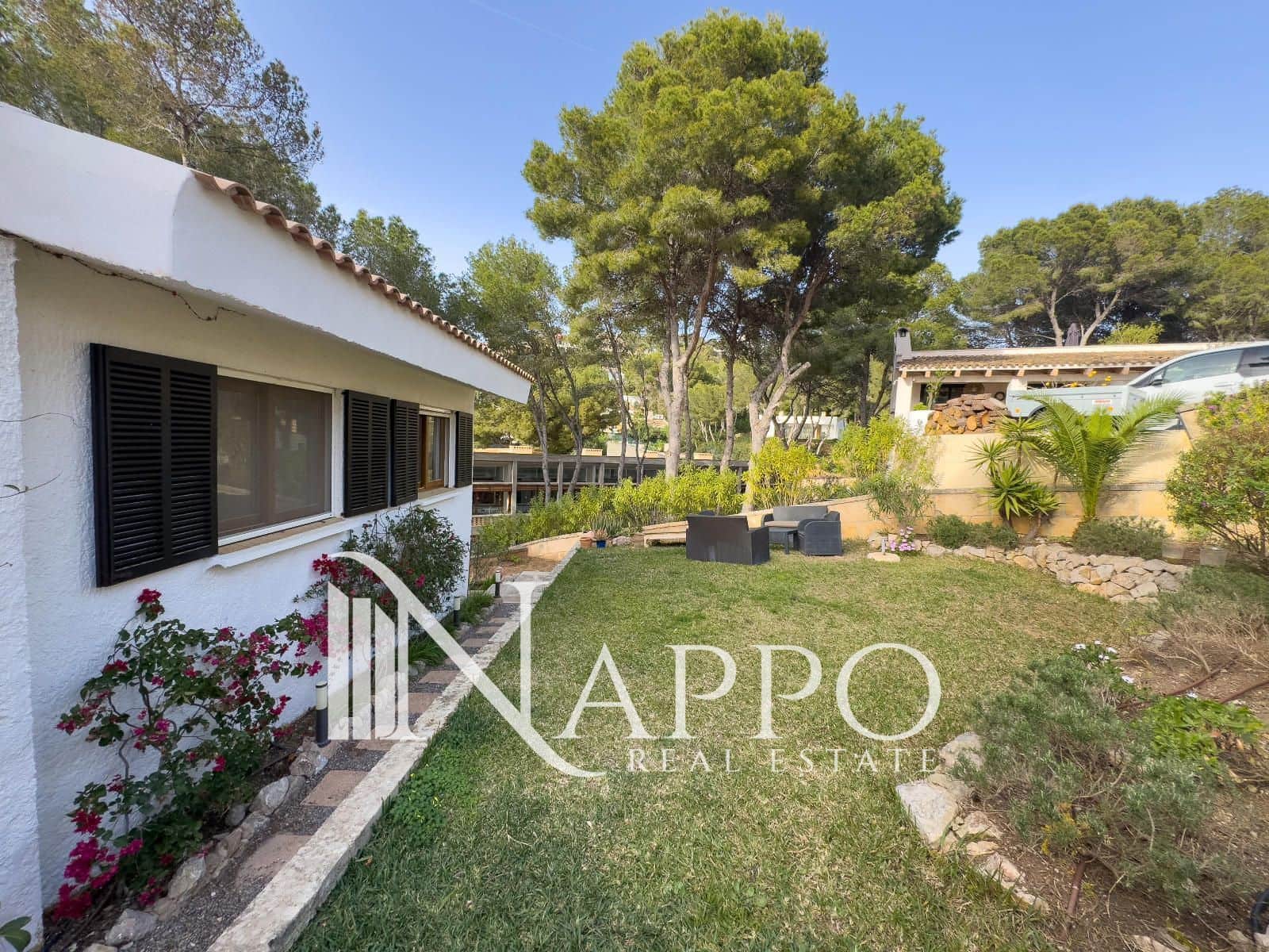 4 quarto Moradia para arrendar em Costa de la Calma - 4 500 € (Ref: 9605413)