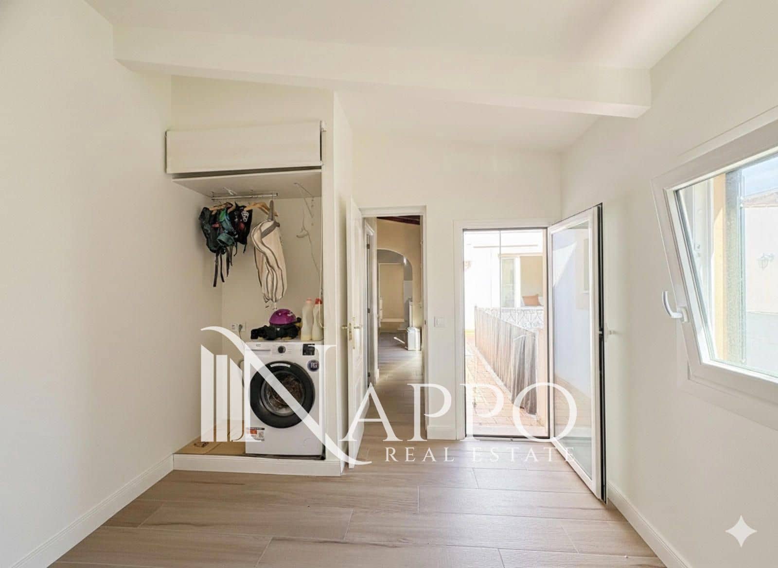3 slaapkamer Flat te huur in Palma de Mallorca - € 2.400 (Ref: 9606610)