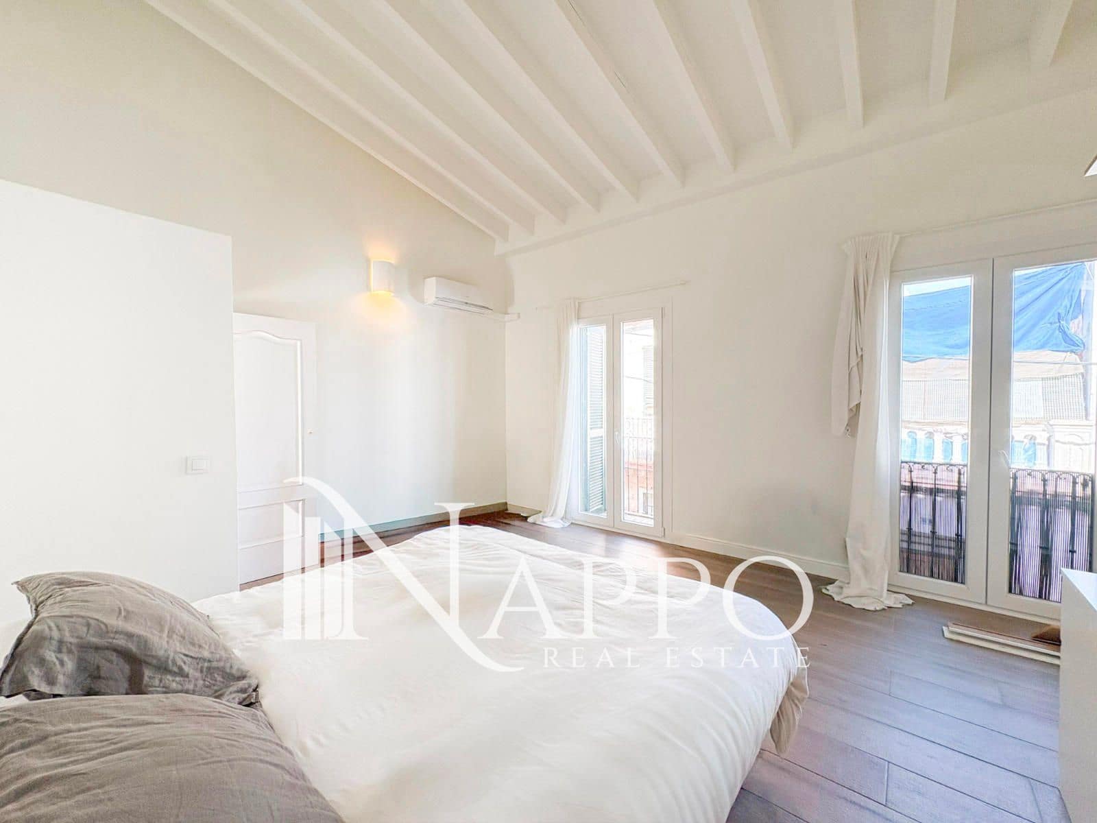 3 slaapkamer Flat te huur in Palma de Mallorca - € 2.400 (Ref: 9606610)
