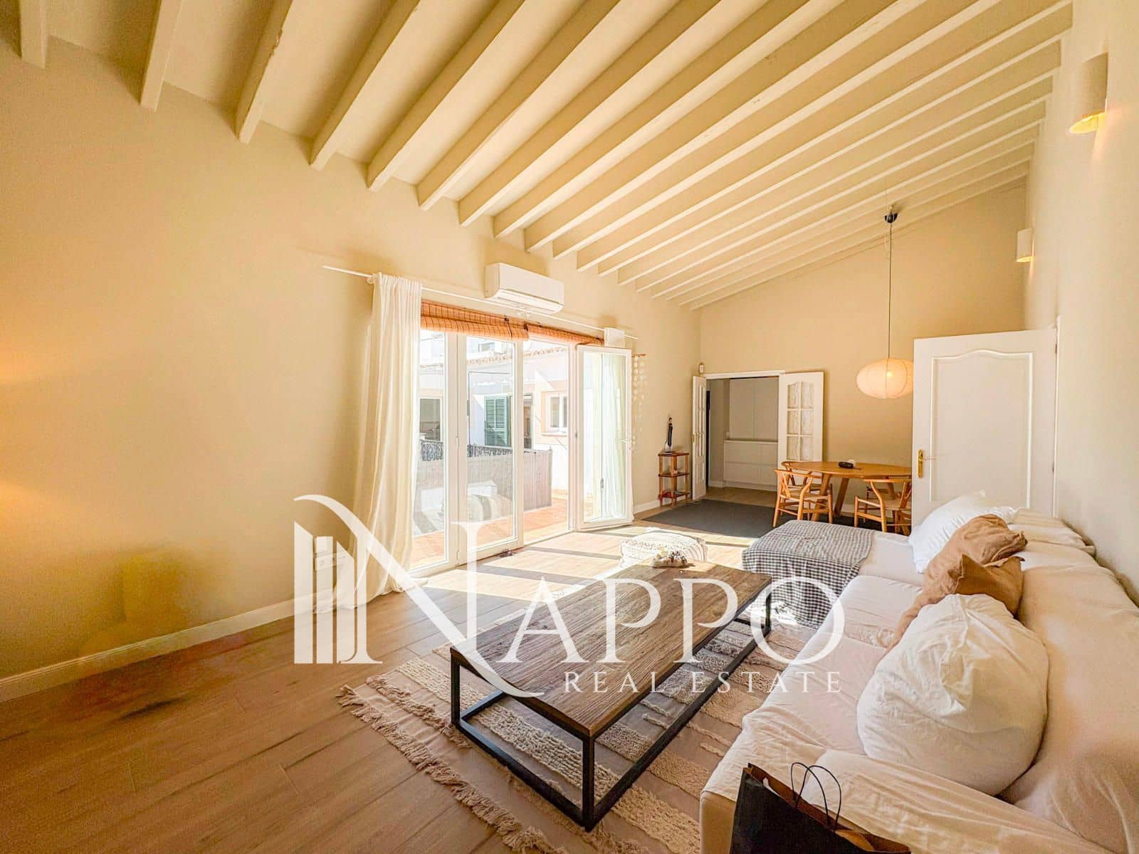 3 slaapkamer Flat te huur in Palma de Mallorca - € 2.400 (Ref: 9606610)