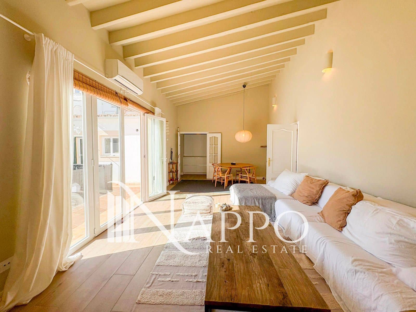 3 slaapkamer Flat te huur in Palma de Mallorca - € 2.400 (Ref: 9606610)