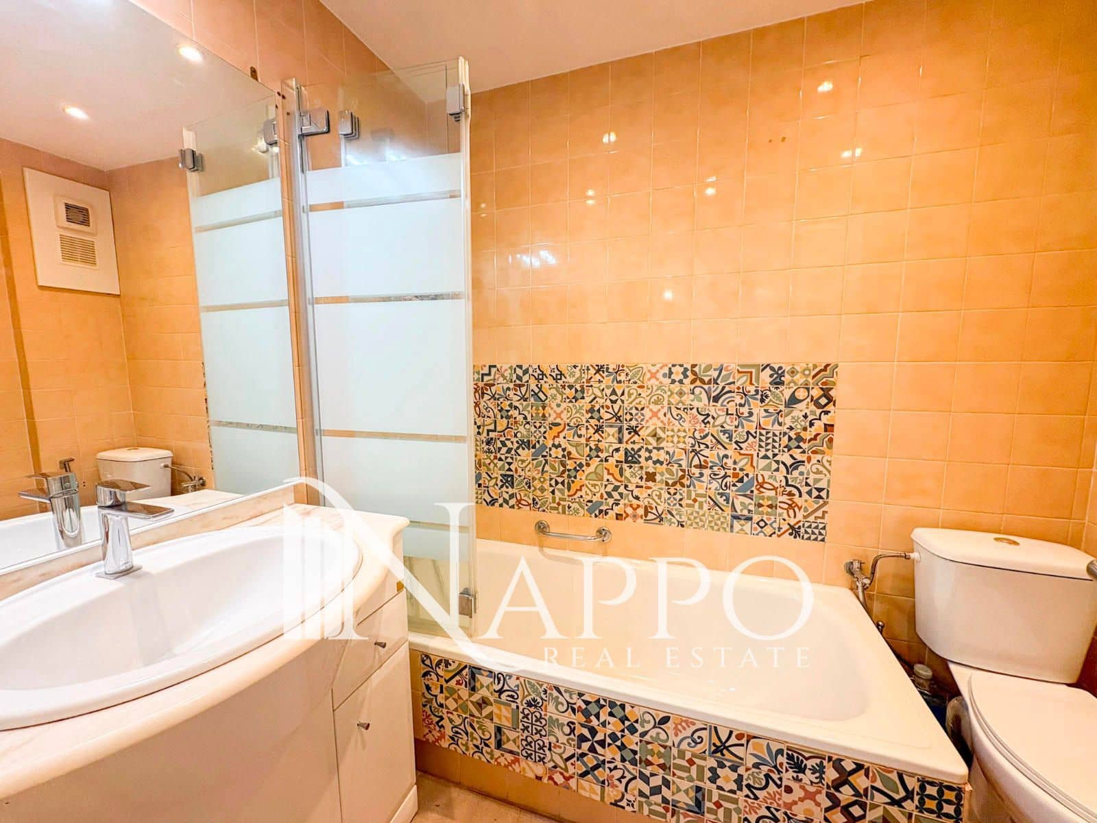 2 quarto Apartamento para arrendar em Magalluf com piscina garagem - 2 000 € (Ref: 9609550)