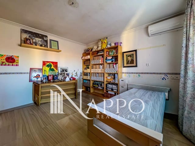 3 soveværelse Villa til salg i El Pont d'Inca / Es Pont d'Inca, Marratxí med swimmingpool - € 950.000 (Ref: 9610204)