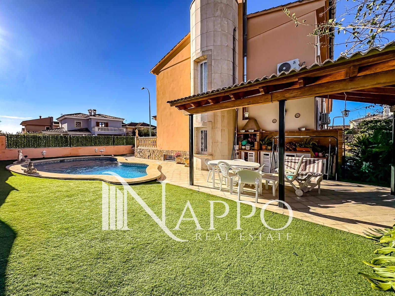 3 soveværelse Villa til salg i El Pont d'Inca / Es Pont d'Inca med swimmingpool - € 950.000 (Ref: 9610204)