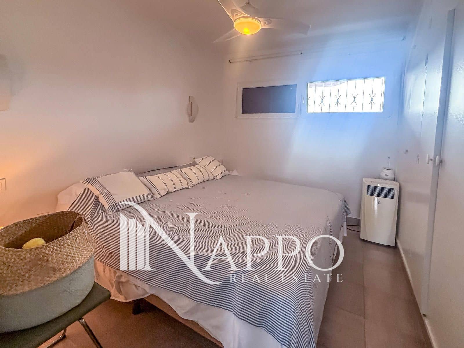 2 quarto Apartamento para arrendar em Cala Vinyes / Cala Vinyas / Cala Vinas com piscina garagem - 2 000 € (Ref: 9614083)