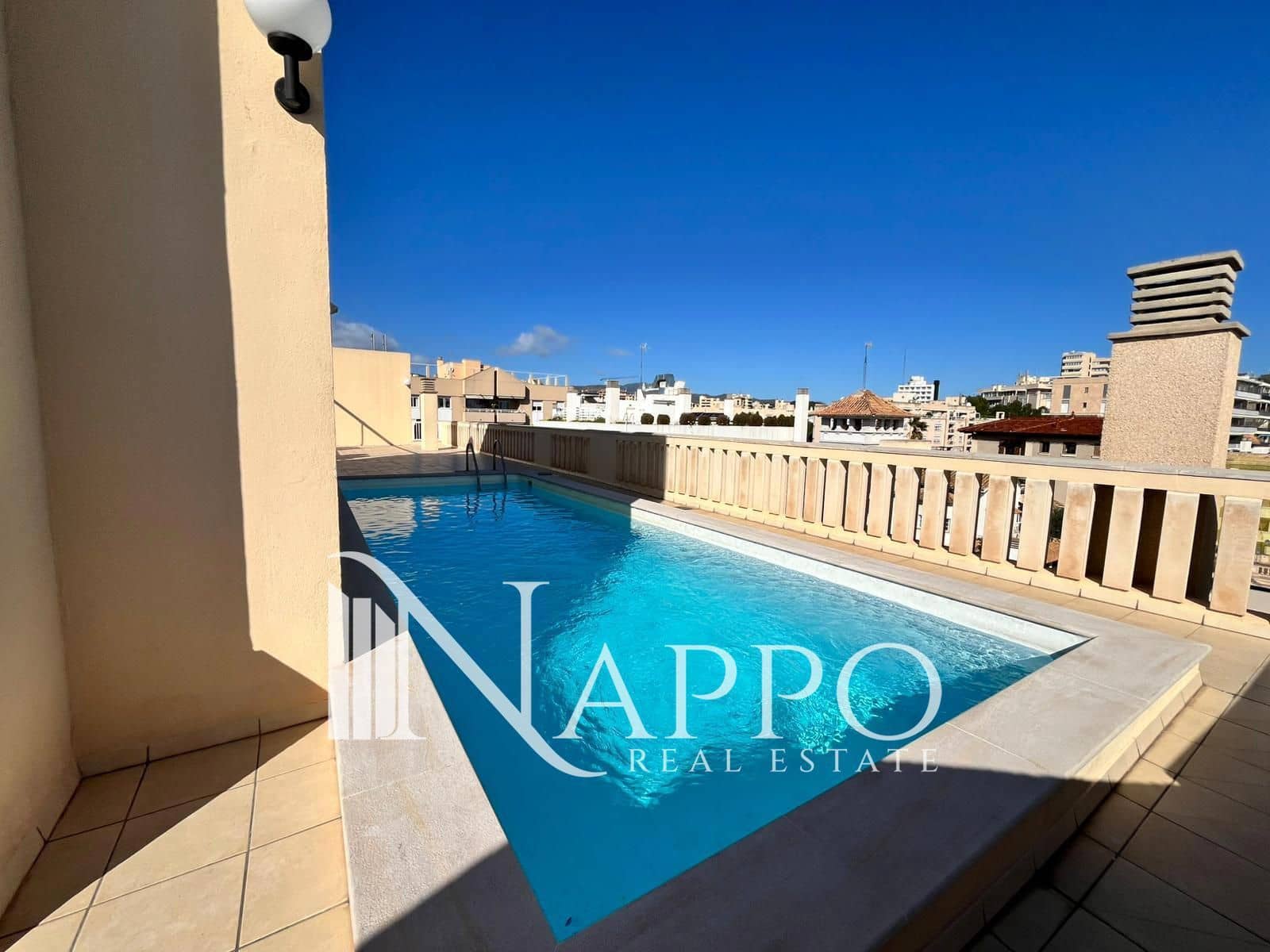 2 quarto Apartamento para arrendar em Palma de Mallorca com piscina garagem - 2 400 € (Ref: 9614206)