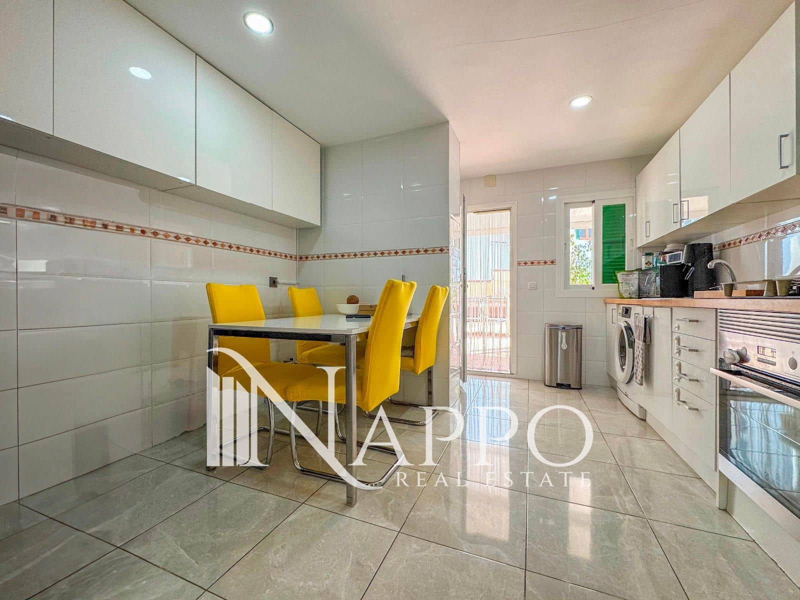 3 soveværelse Lejlighed til salg i Palma de Mallorca - € 400.000 (Ref: 9618621)