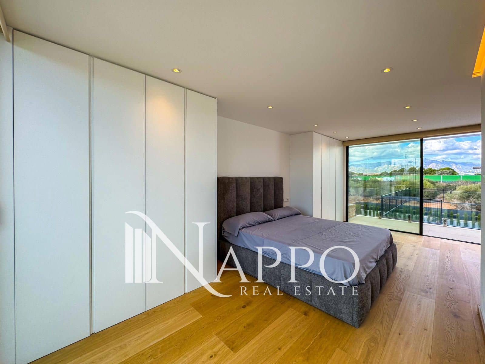 4 bedroom Villa for sale in Marratxi with pool garage - € 2,050,000 (Ref: 9618683)