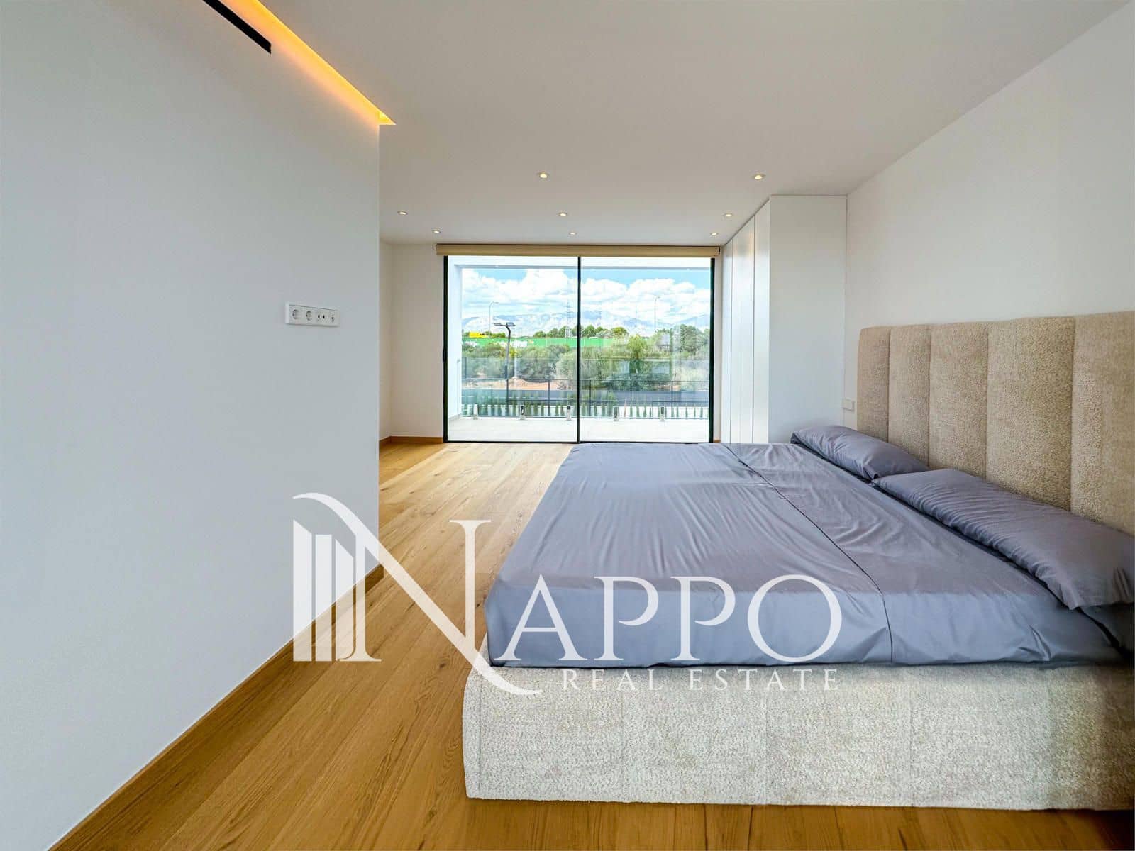 4 bedroom Villa for sale in Marratxi with pool garage - € 2,050,000 (Ref: 9618683)