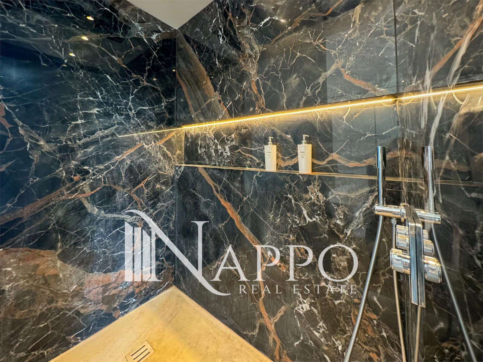 4 bedroom Villa for sale in Marratxi with pool garage - € 2,050,000 (Ref: 9618683)