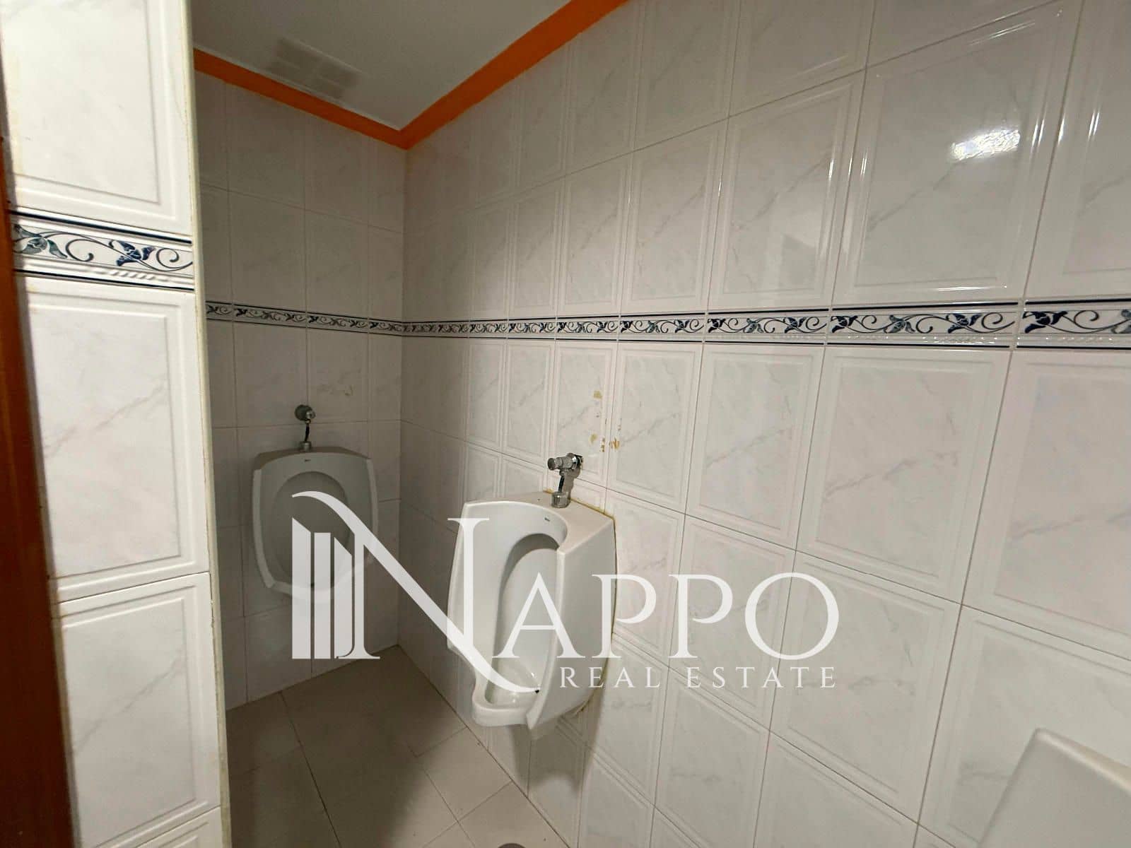Gewerbe zu verkaufen in Madrid Stadt - 2.100.000 € (Ref: 9628408)