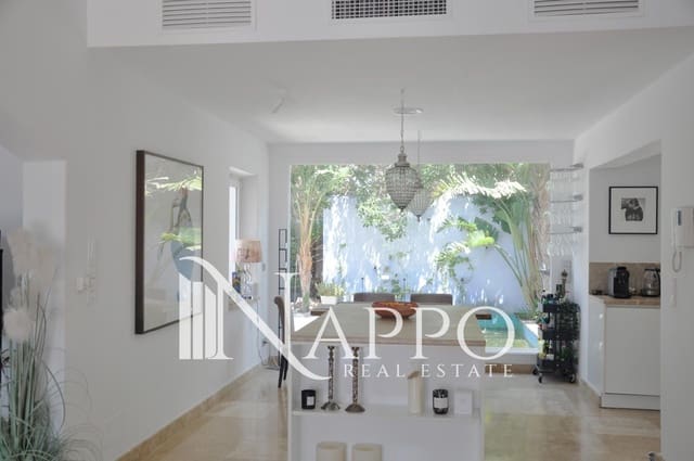 4 makuuhuone Huvila myytävänä paikassa Sol de Mallorca, Calvià mukana uima-altaan 
autotalli - 2 975 000 € (Ref: 9634772)