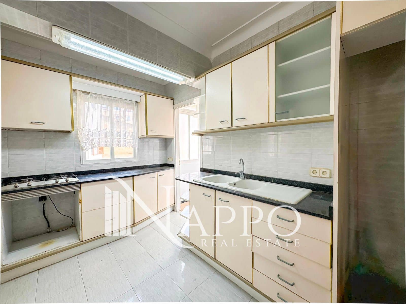 4 Zimmer Wohnung zu verkaufen in Palma de Mallorca - 415.000 € (Ref: 9635001)