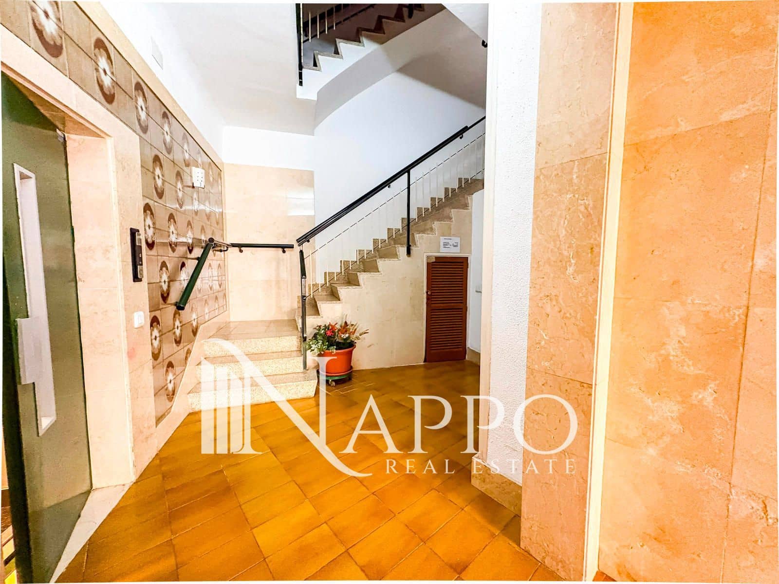 4 Zimmer Wohnung zu verkaufen in Palma de Mallorca - 415.000 € (Ref: 9635001)