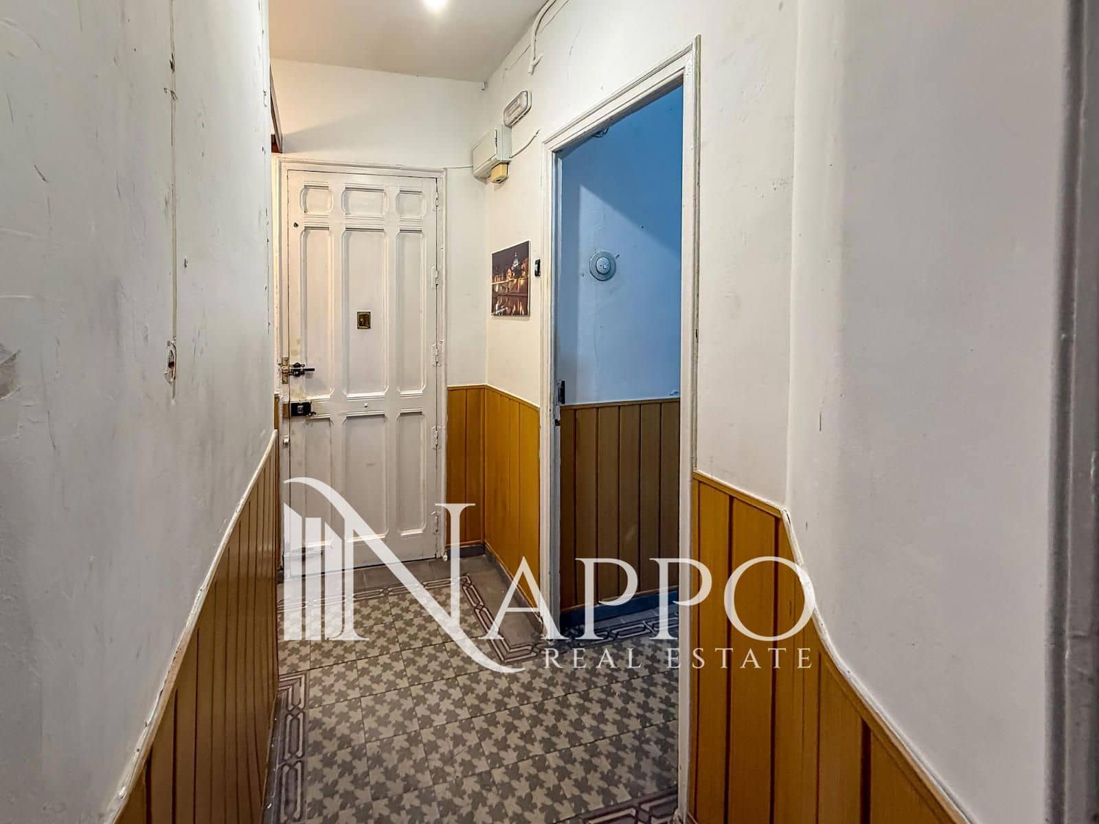 Local Comercial en Madrid ciudad en alquiler - 1.100 € (Ref: 9635002)