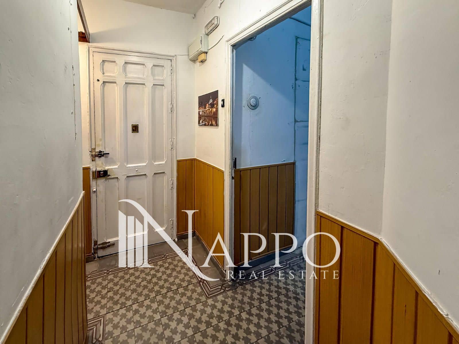 Local Comercial en Madrid ciudad en alquiler - 1.100 € (Ref: 9635002)