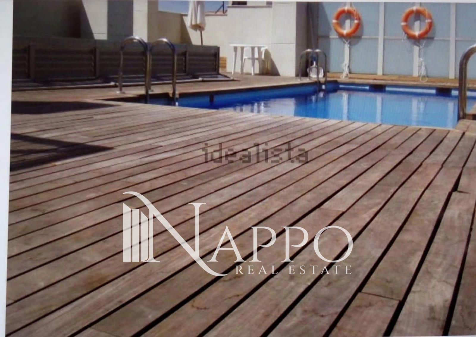 Appartement à louer à Madrid ville avec piscine - 1 300 € (Ref: 9637987)