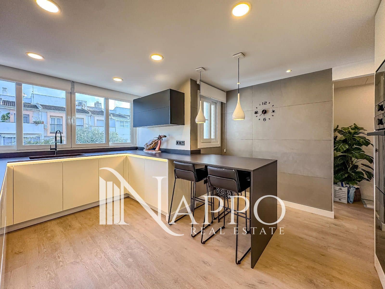 Casa de 4 habitaciones en Son Ferrer en venta con piscina garaje - 799.000 € (Ref: 9641032)