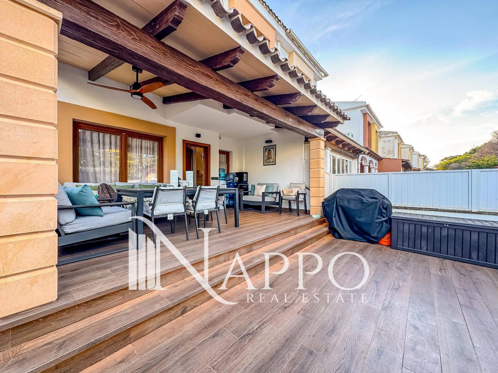 Casa de 4 habitaciones en Son Ferrer en venta con piscina garaje - 799.000 € (Ref: 9641032)