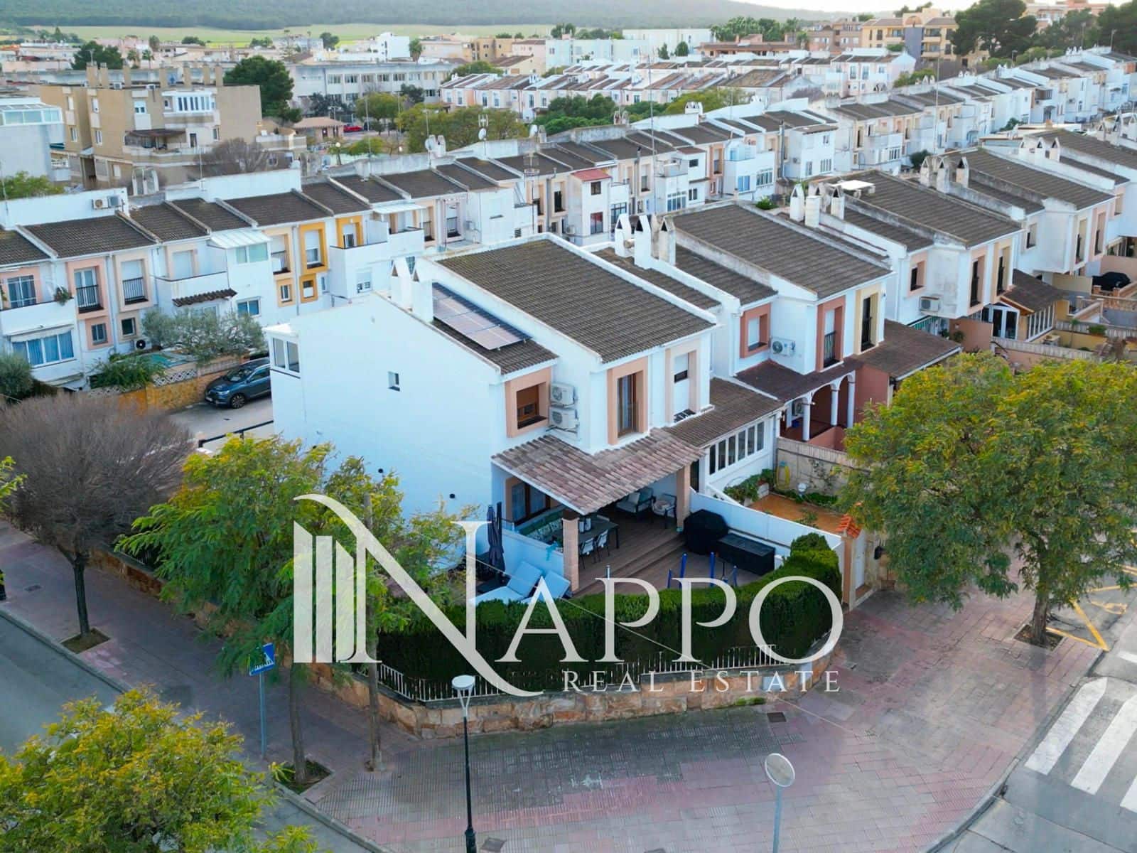 Casa de 4 habitaciones en Son Ferrer en venta con piscina garaje - 799.000 € (Ref: 9641032)