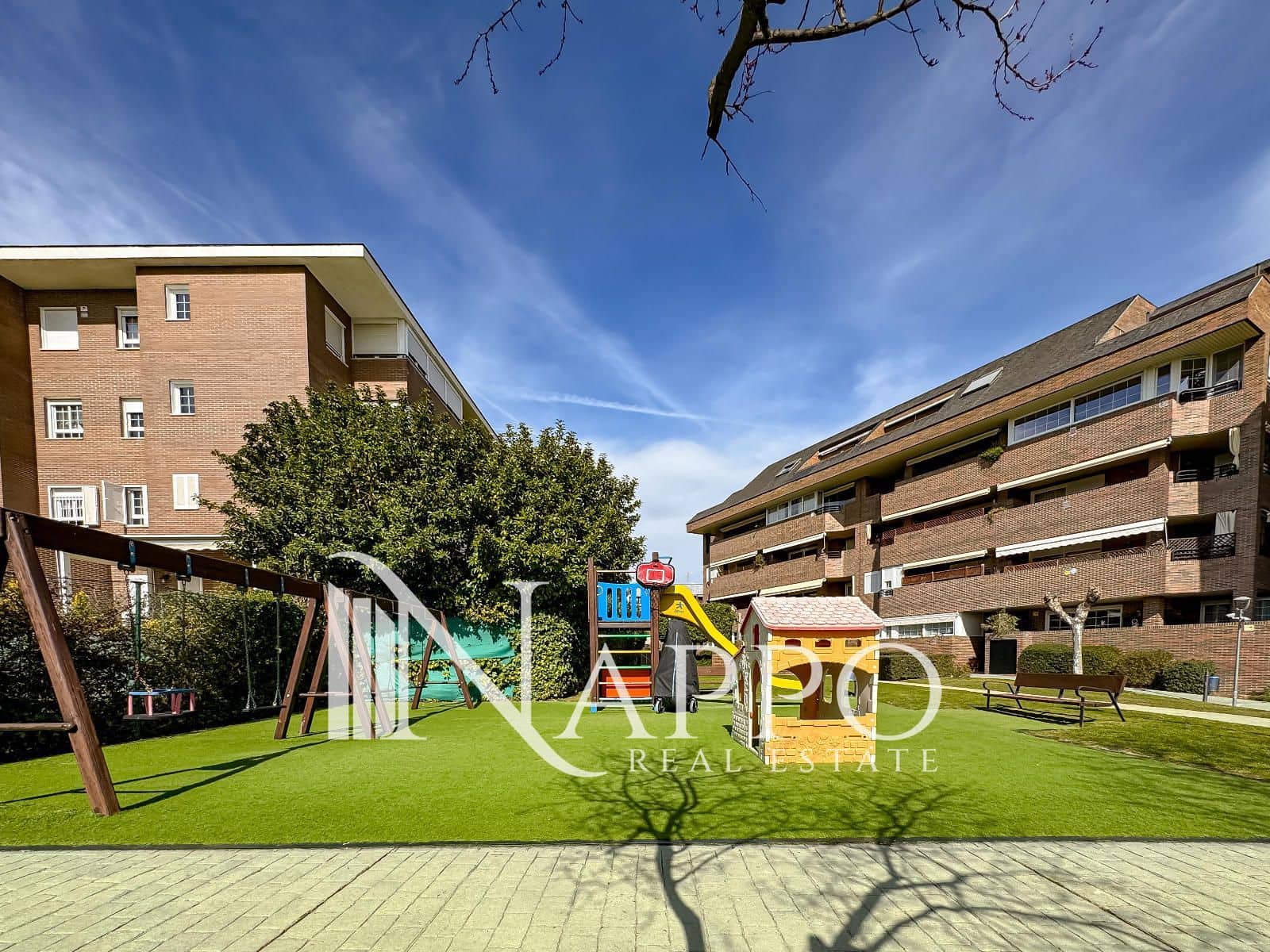 Appartement de 3 chambres à louer à Majadahonda avec piscine garage - 2 400 € (Ref: 9645456)