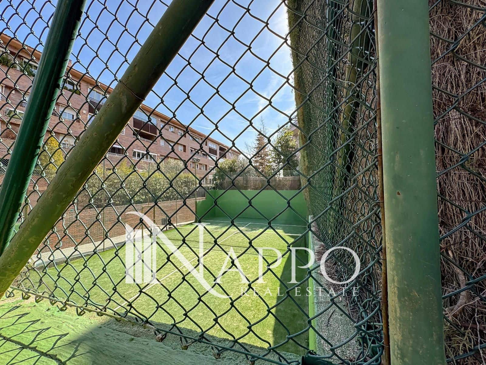 Appartement de 3 chambres à louer à Majadahonda avec piscine garage - 2 400 € (Ref: 9645456)