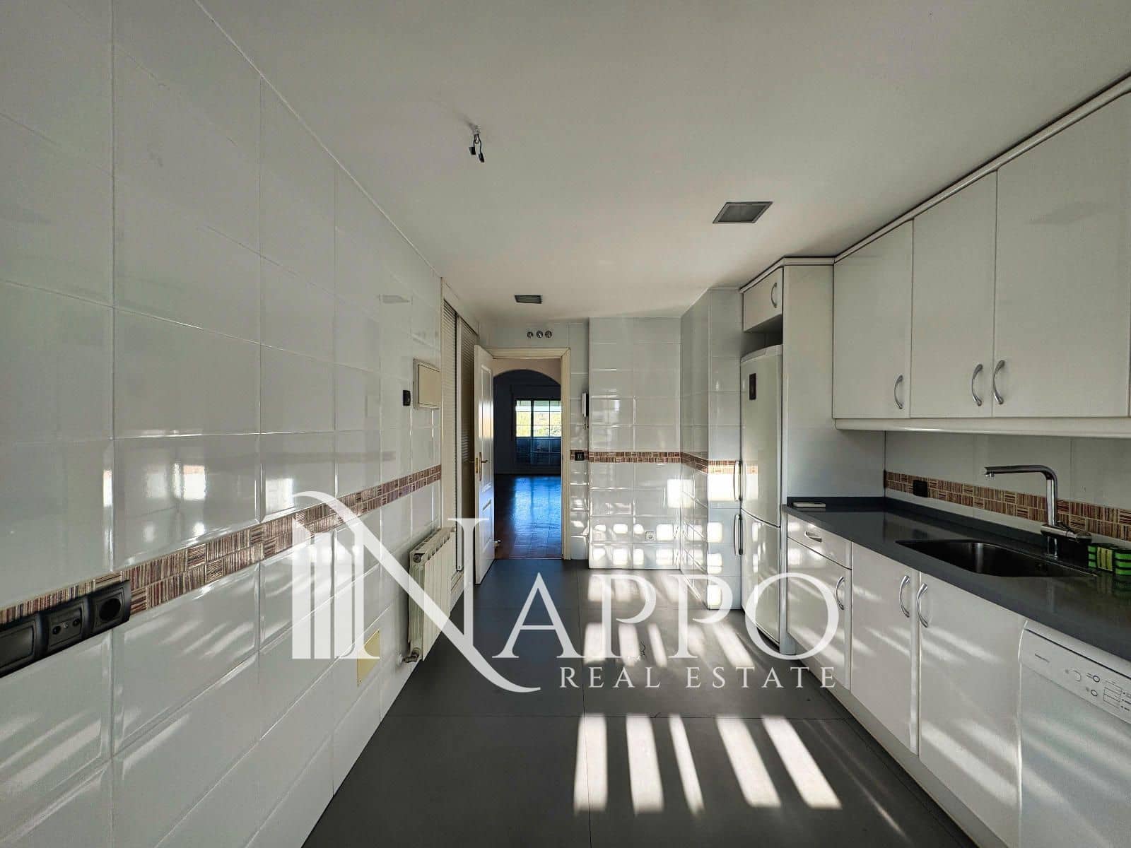 3 camera da letto Appartamento da affittare in Majadahonda con piscina garage - 2.400 € (Rif: 9645456)