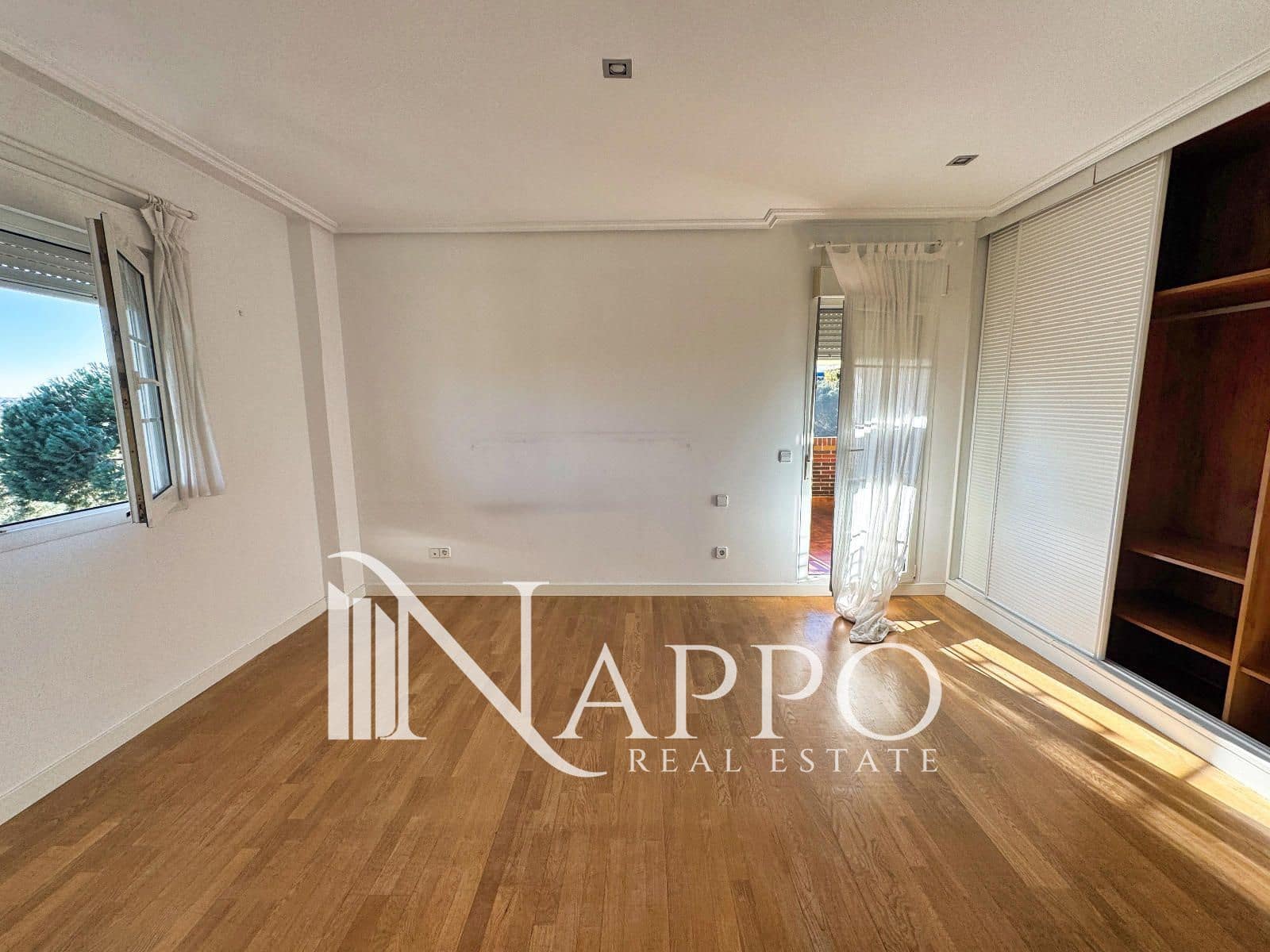 3 camera da letto Appartamento da affittare in Majadahonda con piscina garage - 2.400 € (Rif: 9645456)