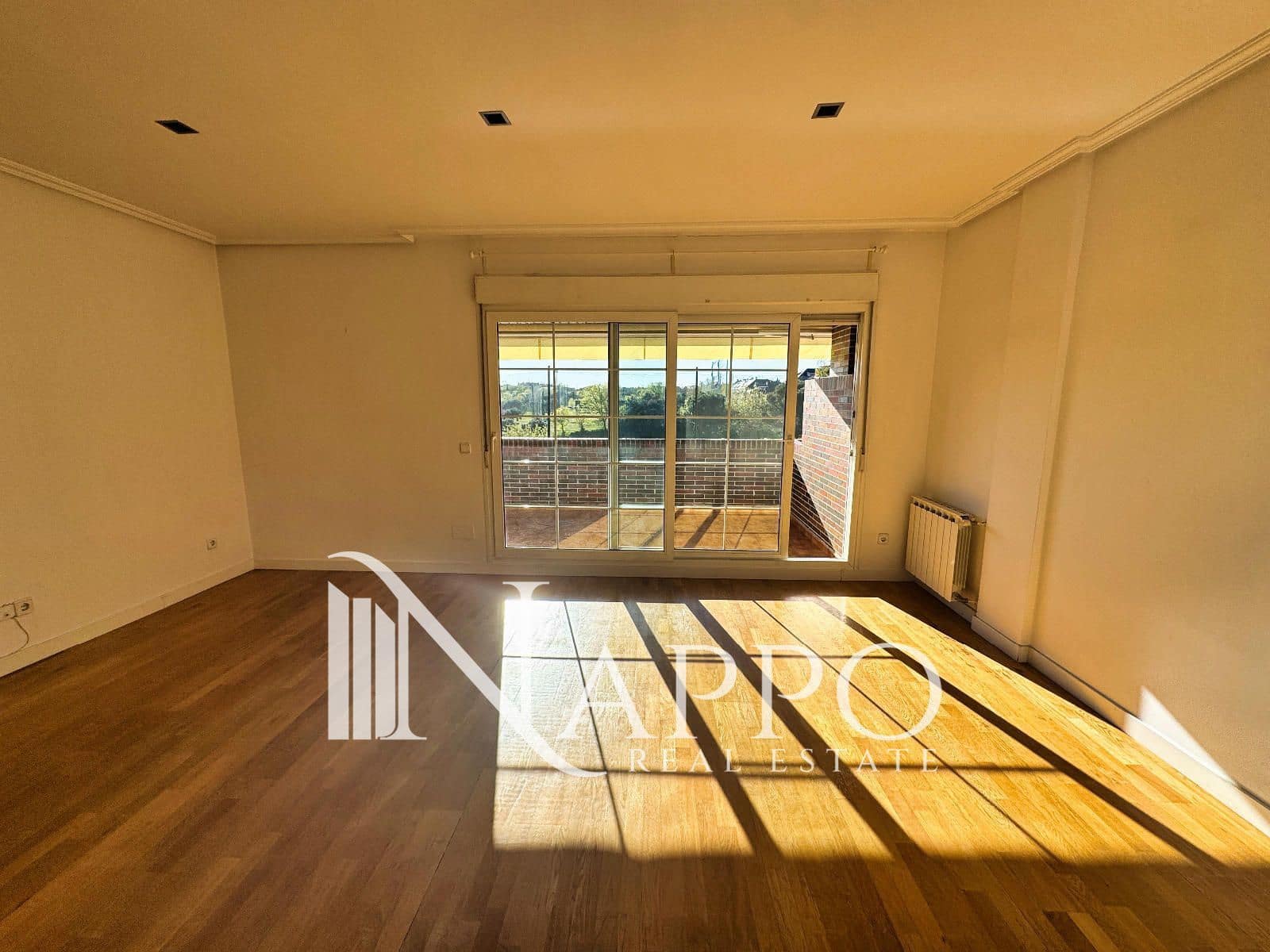 3 camera da letto Appartamento da affittare in Majadahonda con piscina garage - 2.400 € (Rif: 9645456)