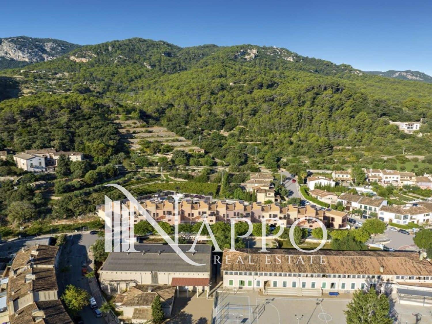 3 Zimmer Villa zu verkaufen in Esporles mit Pool Garage - 795.000 € (Ref: 9650342)