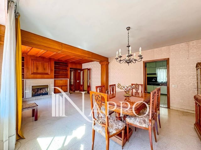 6 bedroom Flat for sale in Palma de Mallorca - € 625,000 (Ref: 9650445)