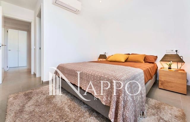 2 bedroom Penthouse for sale in Cala d'Or, Santanyí with pool garage - € 398,500 (Ref: 9650447)