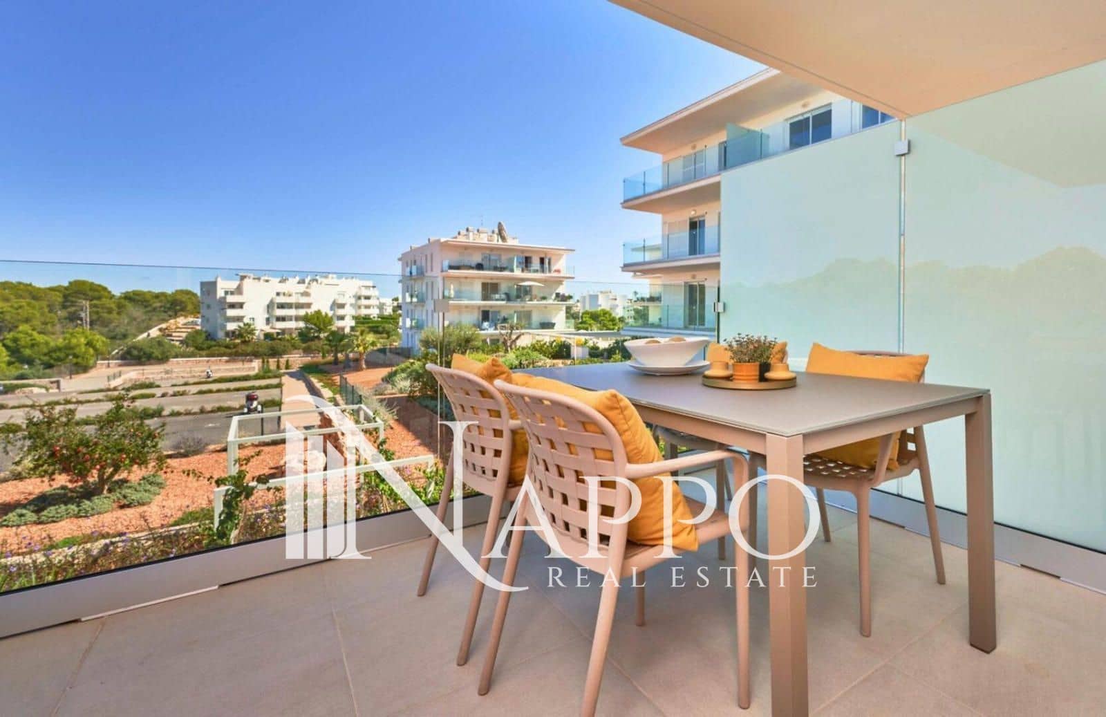 2 bedroom Penthouse for sale in Cala d'Or with pool garage - € 398,500 (Ref: 9650447)