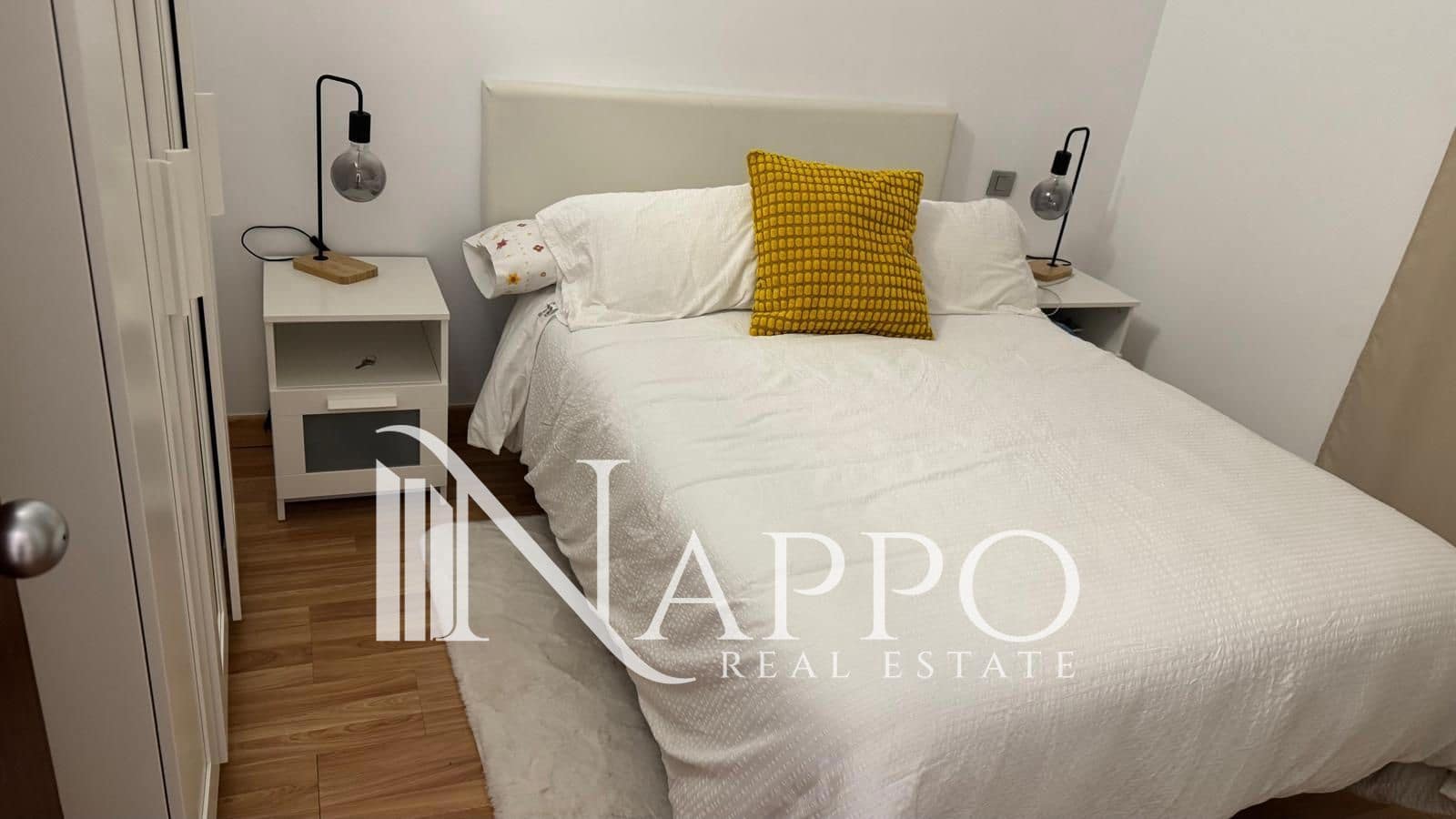 2 bedroom Flat for rent in Magalluf with pool garage - € 1,500 (Ref: 9665166)