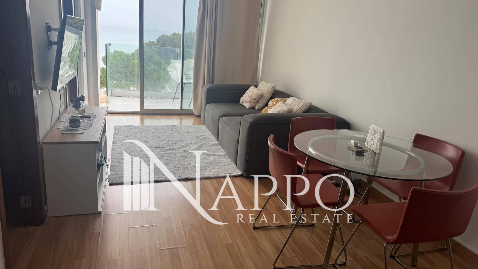 2 bedroom Flat for rent in Magalluf with pool garage - € 1,500 (Ref: 9665166)