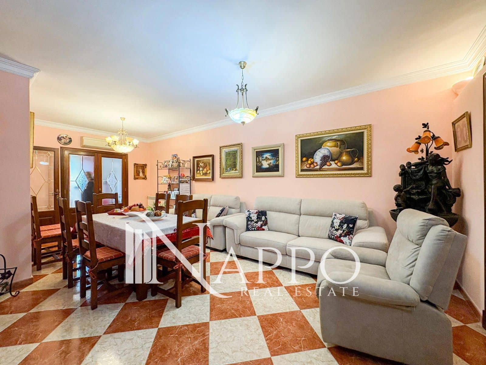 5 slaapkamer Villa te koop in Santanyi met garage - € 2.300.000 (Ref: 9669183)