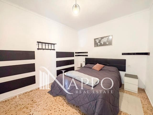 2 sypialnia Dom na sprzedaż w Petra z garażem - 450 000 € (Ref: 9671097)