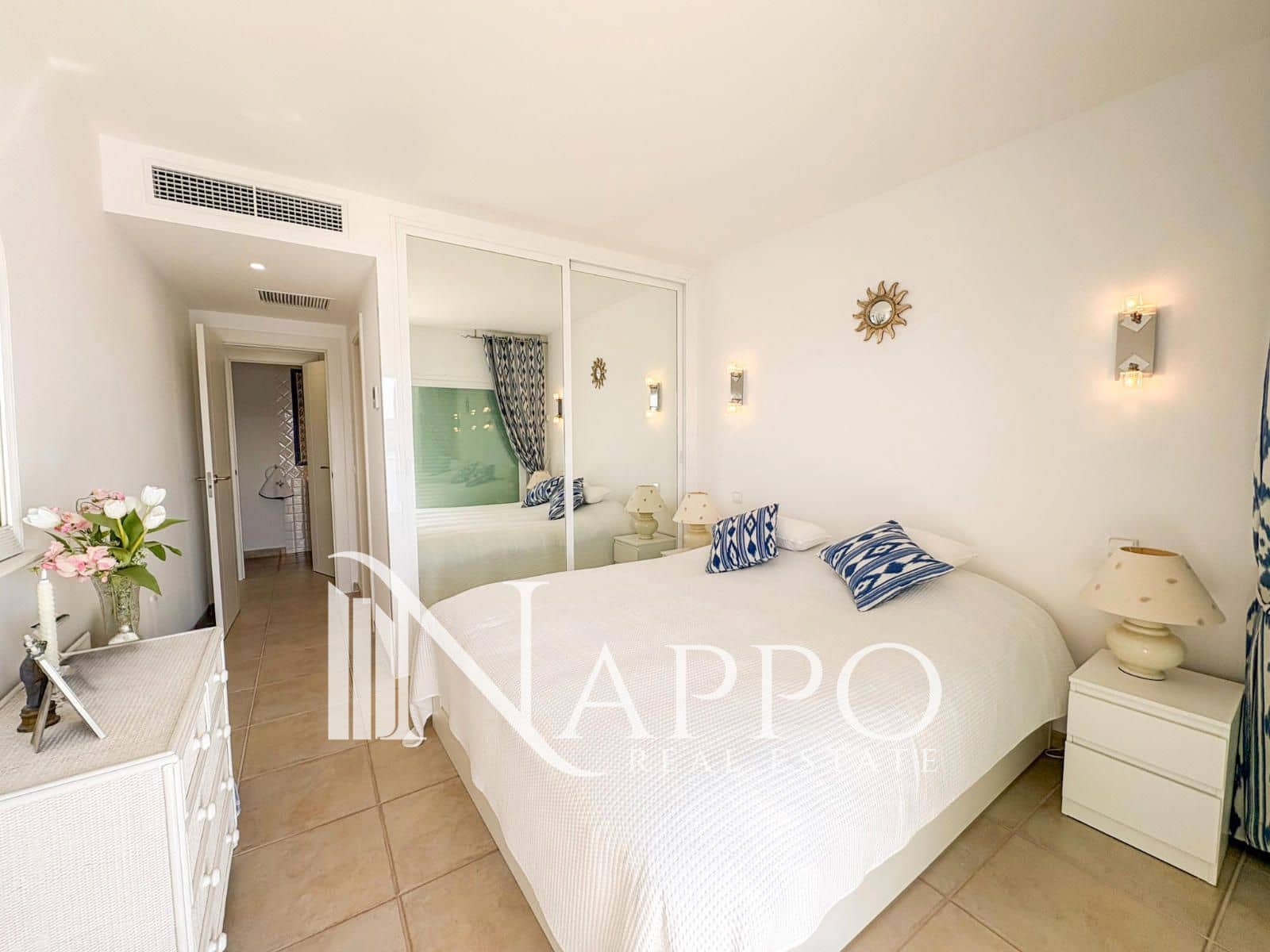 Piso de 3 habitaciones en Santa Ponsa en venta con piscina garaje - 1.070.000 € (Ref: 9687630)