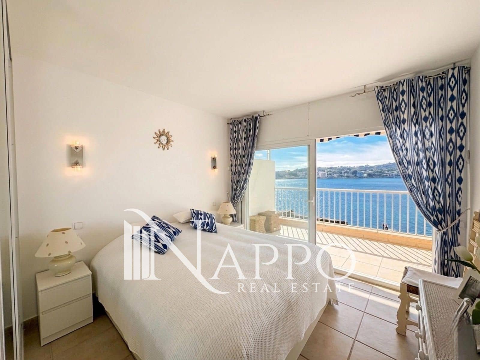 Piso de 3 habitaciones en Santa Ponsa en venta con piscina garaje - 1.070.000 € (Ref: 9687630)