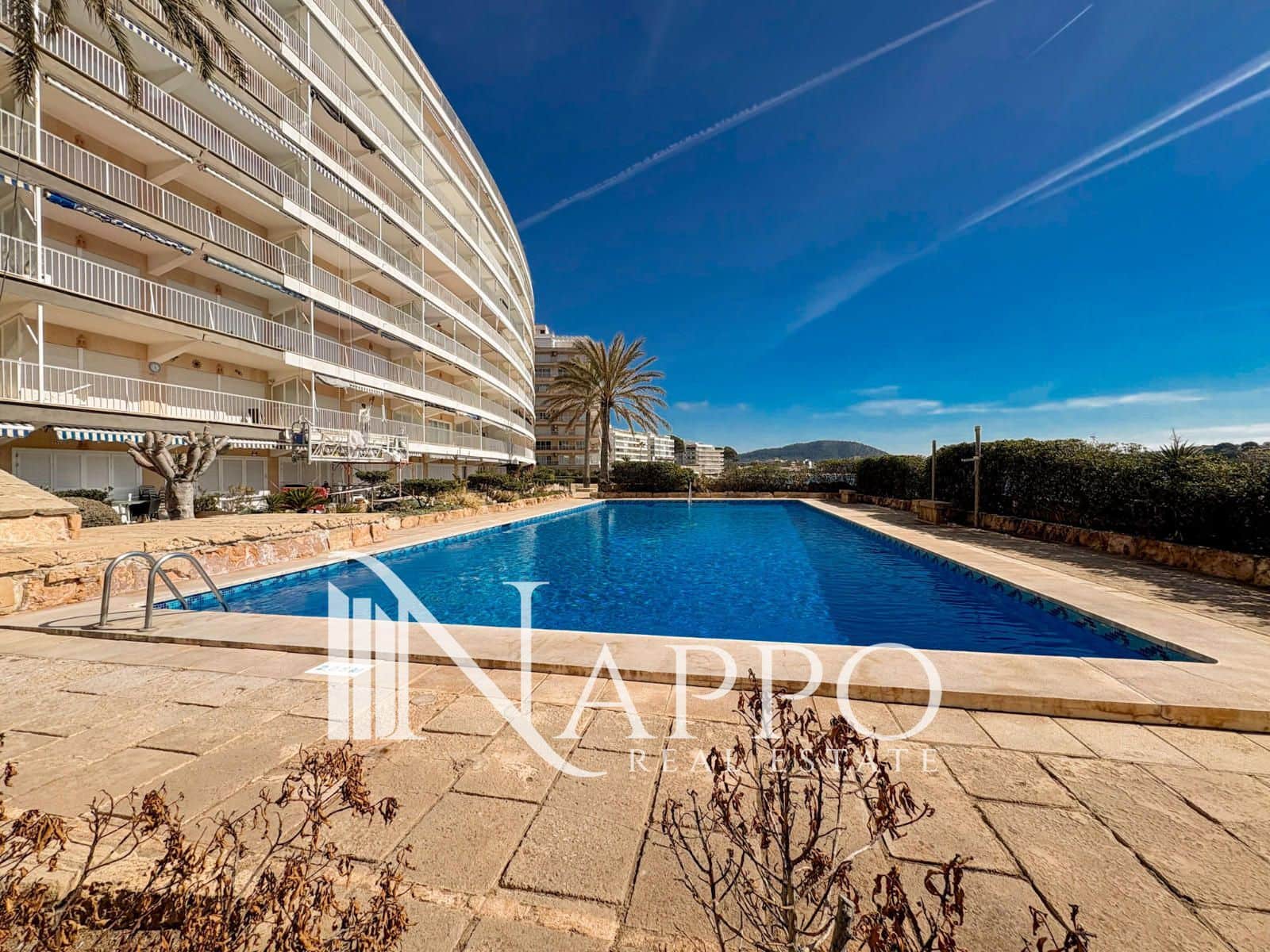 Piso de 3 habitaciones en Santa Ponsa en venta con piscina garaje - 1.070.000 € (Ref: 9687630)