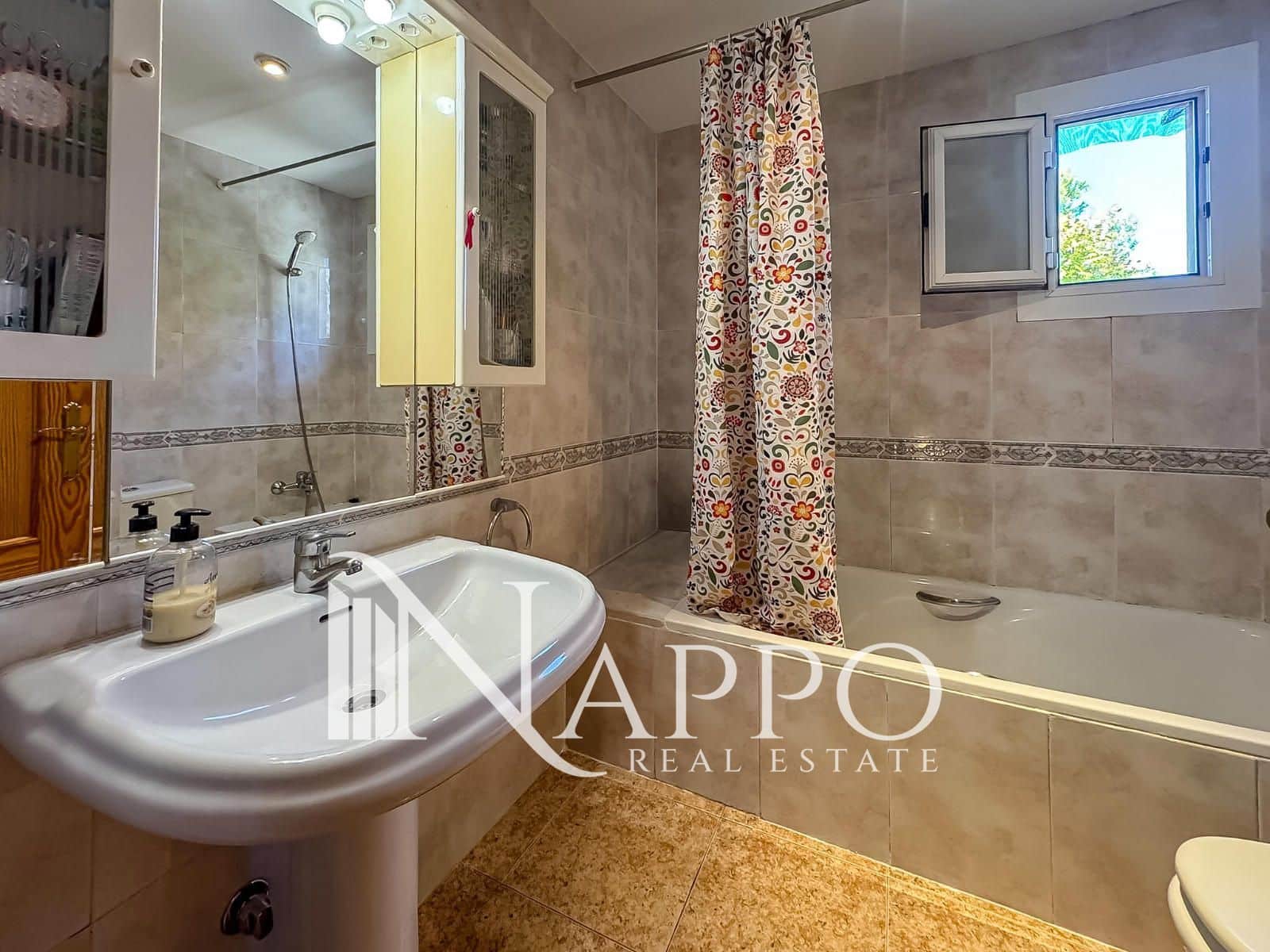 4 sovrum Hus till salu i Palma de Mallorca med garage - 849 000 € (Ref: 9713245)